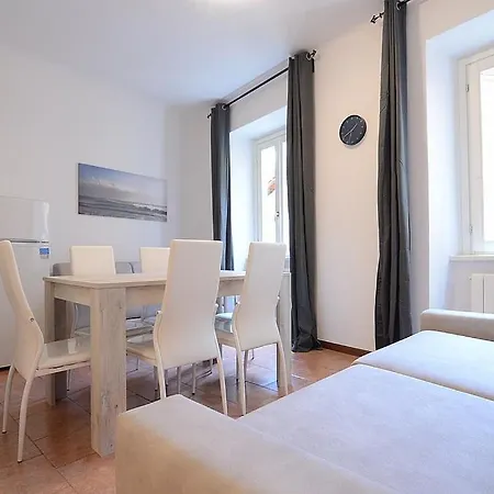 Bellagio Villa Sleeps 6 With Air Con And Wifi דירה