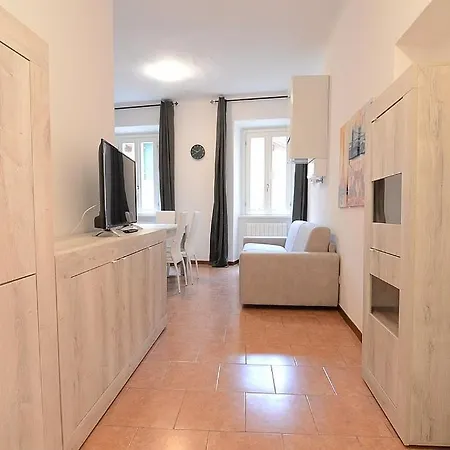 Bellagio Villa Sleeps 6 With Air Con And Wifi *